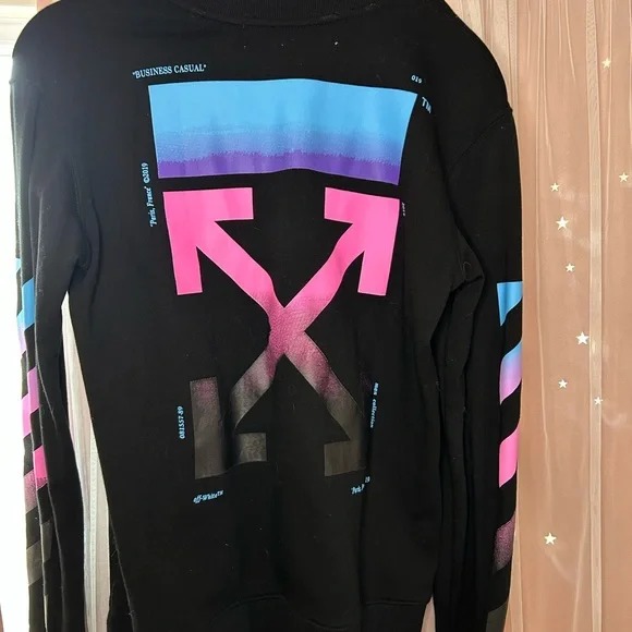 OFF WHITE DIAG GRADIENT CREWNECK SWEATSHIRT 💗🦋